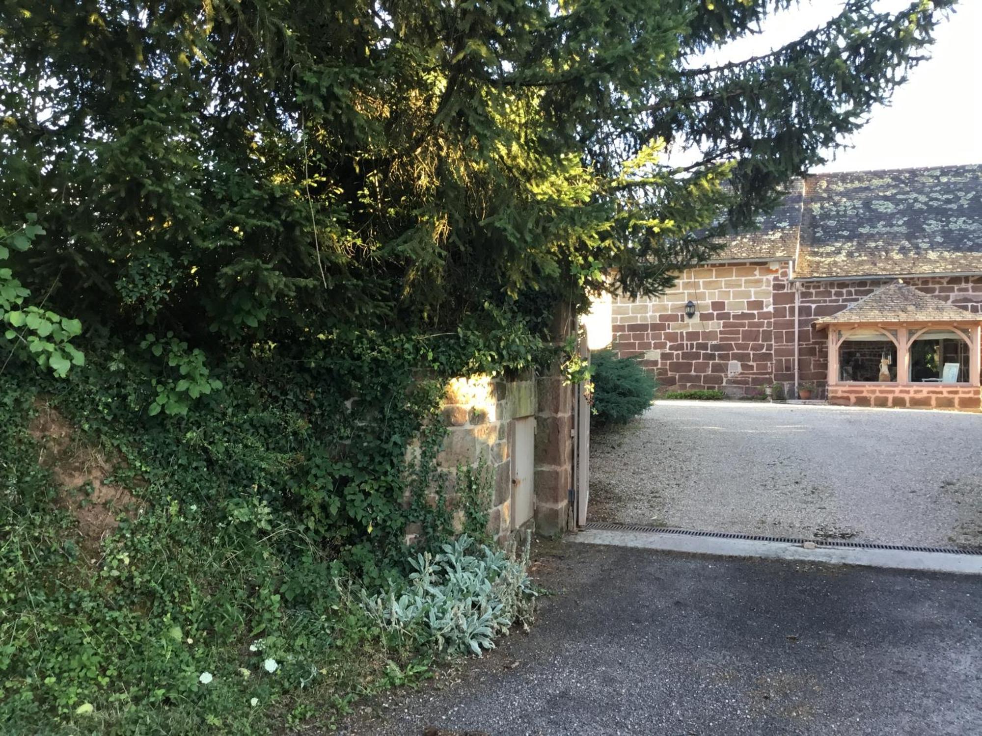 Le clos de rose Ussac Exterior foto